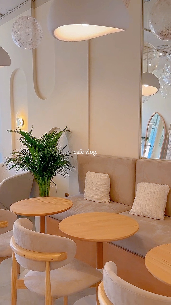 cafe vlog 🎧🐚🦋
