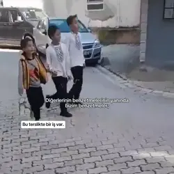 aklimi aldı gittii
