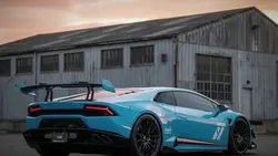 Flash Reveal: Luxury Car Cut