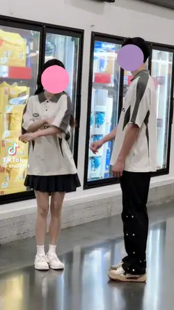 最近流行りの?顔ハメ!