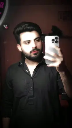 Quiet Ring-Light Mirror Selfie