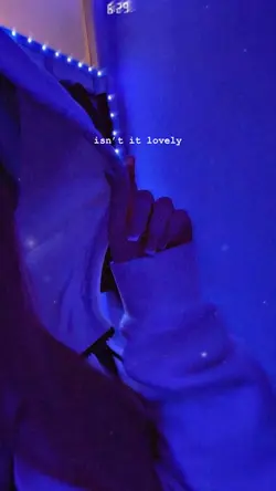 Alone🤍