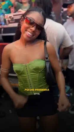 De primeir ela gamou