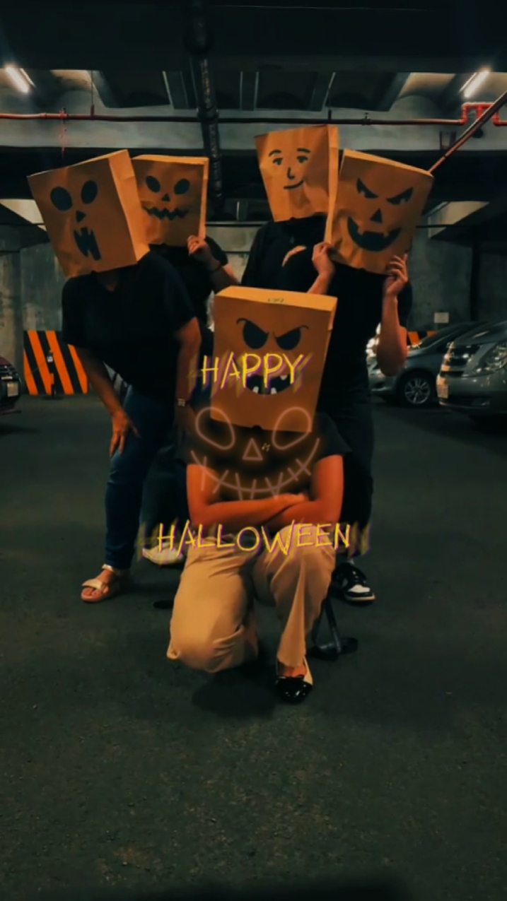 Ghost paper bag tren