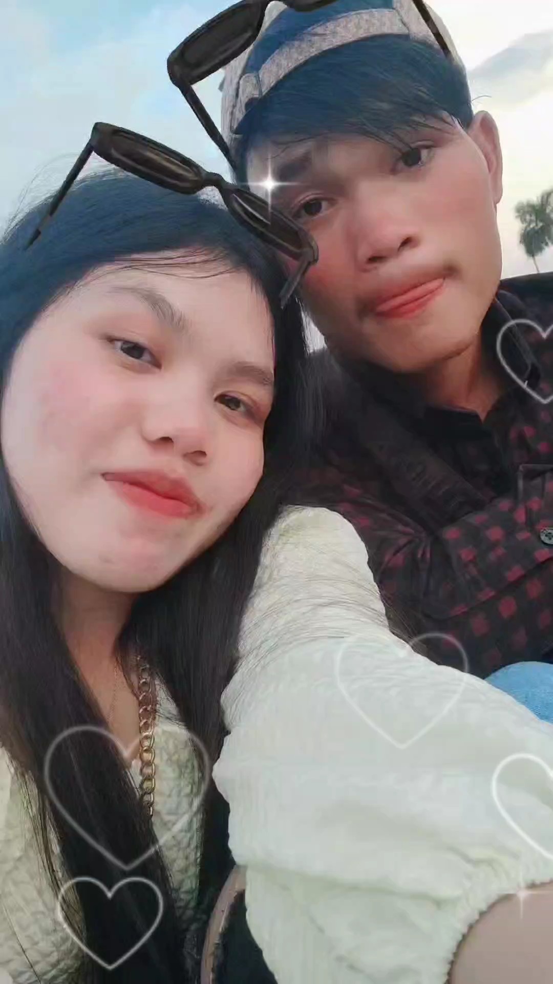 យូរៗជួបគ្នាម្តង