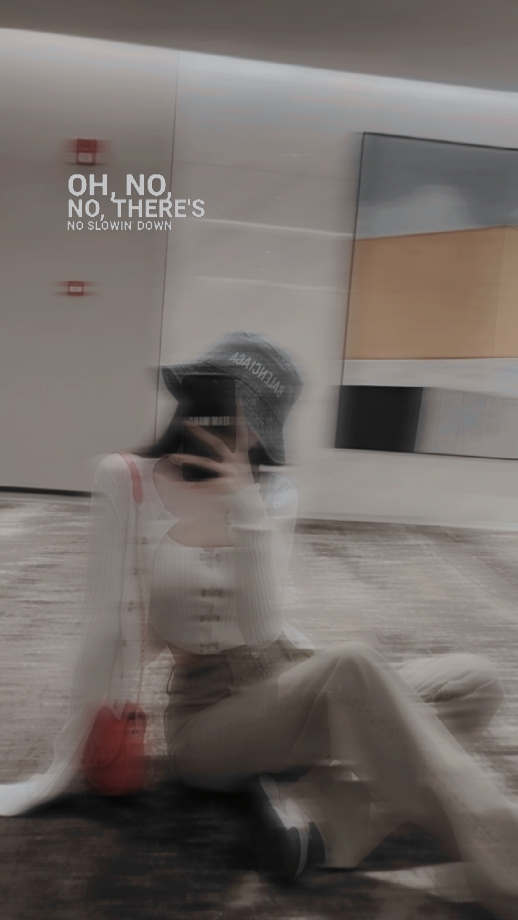 Aesthetic Blur