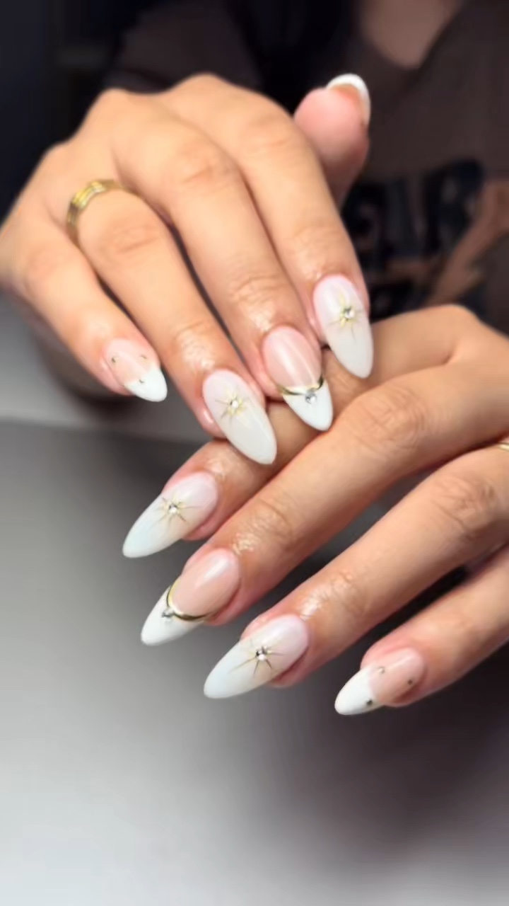 UÑAS