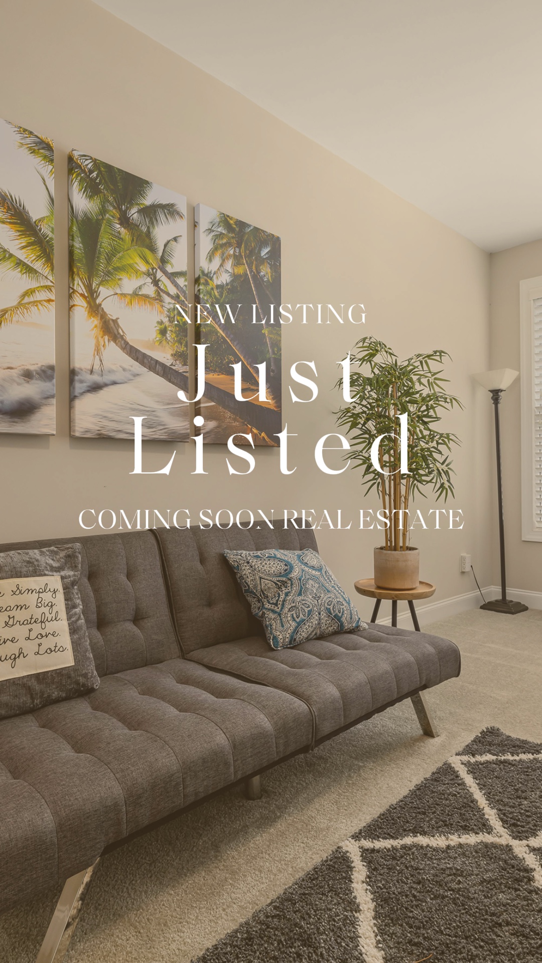 Turuncu-sarı ve Beyaz Emlak Az Önce Listelenen Promosyon Şablonu