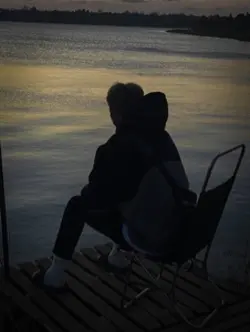 Giữa chốn đông người