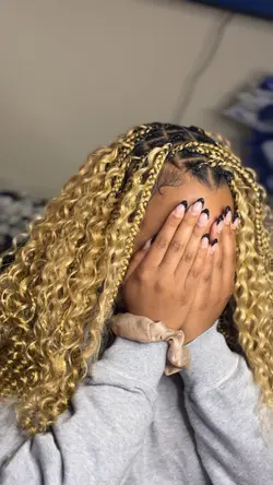 Long Blonde Bob š