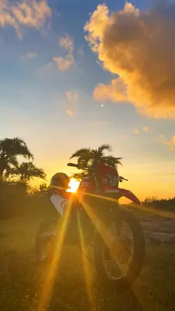Sunset Moto Vibes🌅