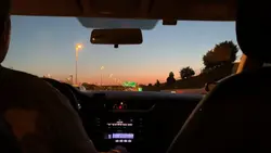 ونركب بالسيارة 