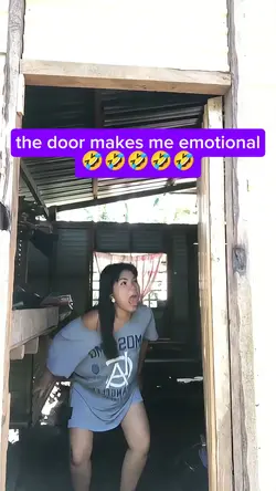the door makes me em
