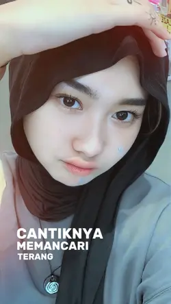 cantiknya memancari