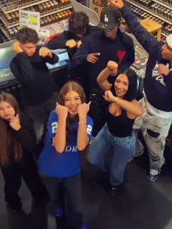 everybody wants to..