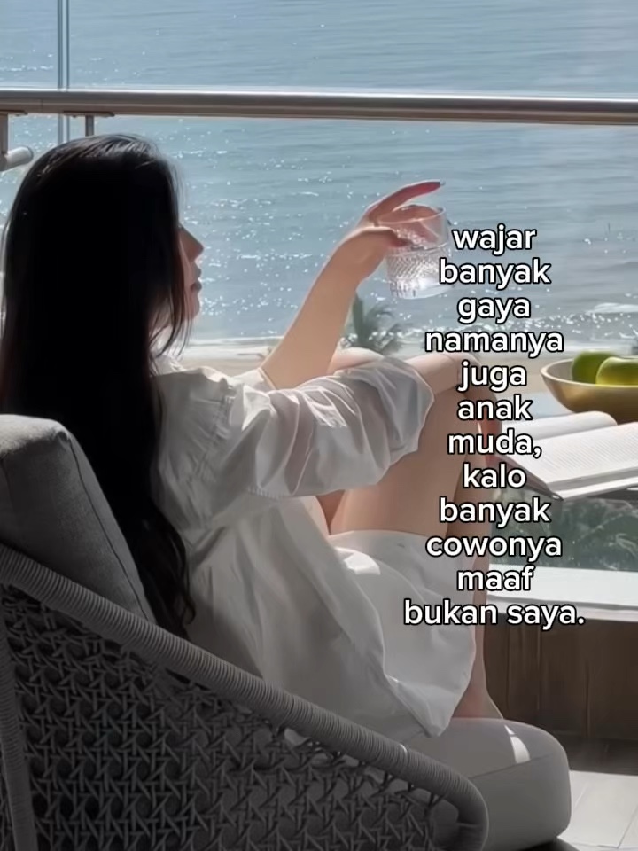 wajar banyak gaya