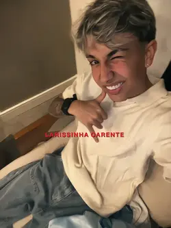 larissinha carente 💙