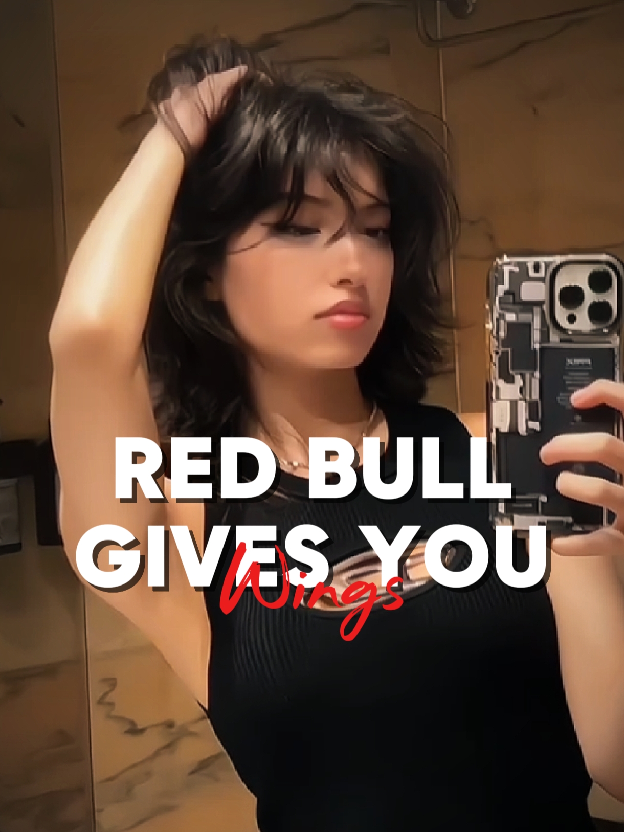 KIRMIZI BULL SİZE VERİYOR