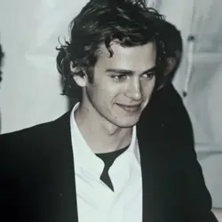 HAYDEN CHRISTENSEN 😍