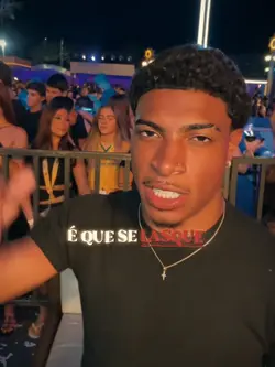 o zago tá comendo...