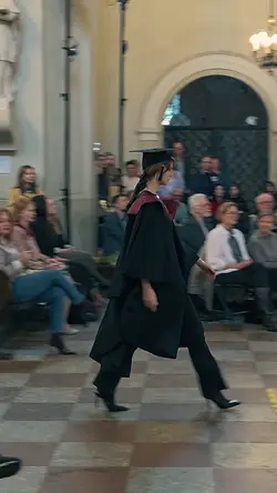Graduation Slowmo
