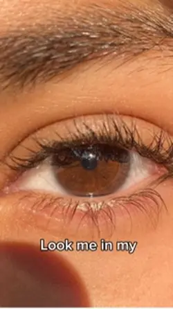 Eyes 🥥🧸
