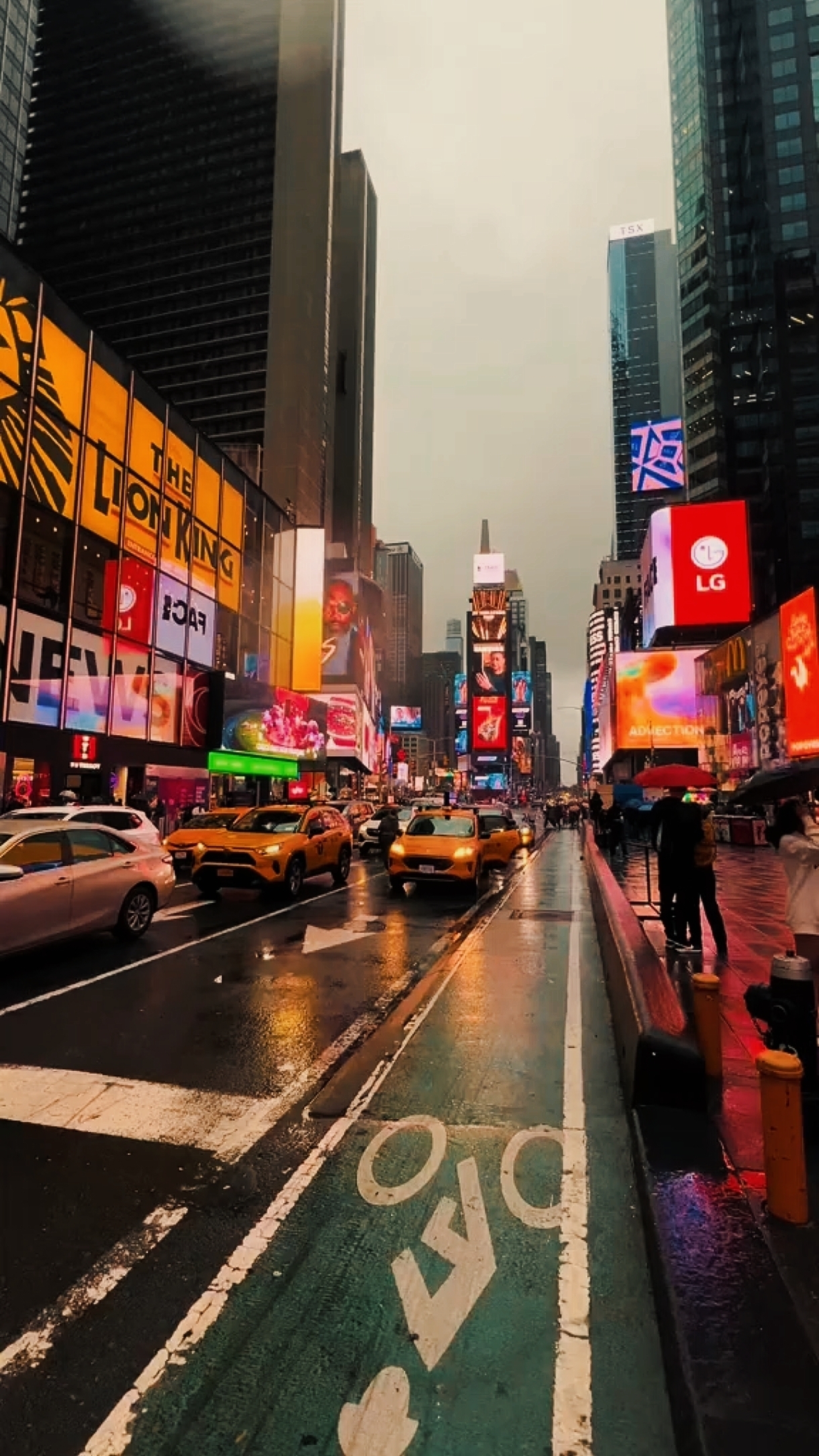 City vlog mood