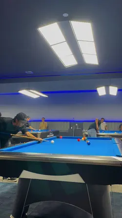 Cinematik Billiard