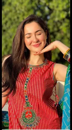 Try Dimple Queen