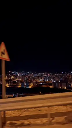 üzgün.