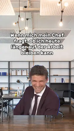 Thomas Müller lacht