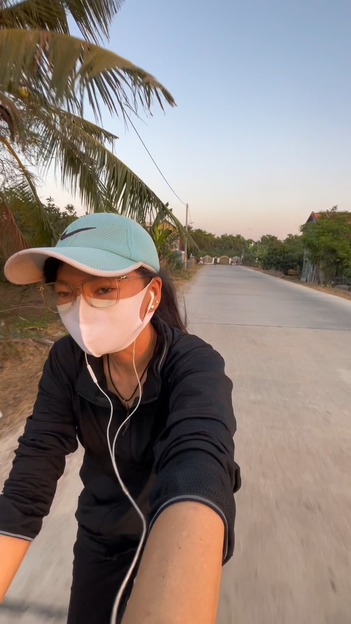 ហត់ទេស្រលាញ់ទេម្នាក់ឯង