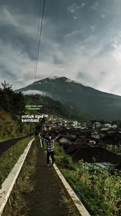 CINTA DARI JAUH
