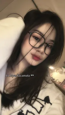 ku lepas kacamata 