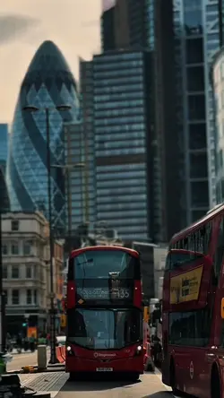 LONDON EDIT — SLOWMO