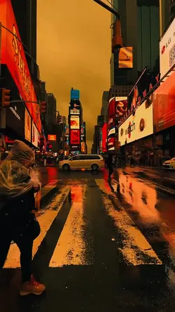 6 video clips