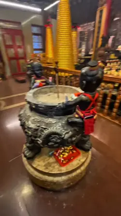 神聖女聲吟唱