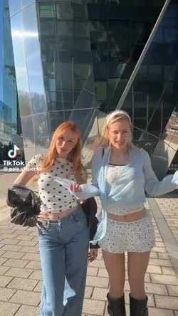 free tło