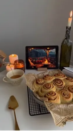 Cinnamon rolls