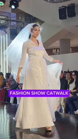 FASHION SHOW CATWALK
