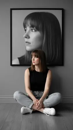 Sleek Double‑Exposure Portrait Slideshow