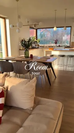 ROOM TOUR