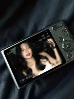 frame camera blur