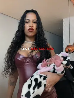 Ela é mãe solteira 