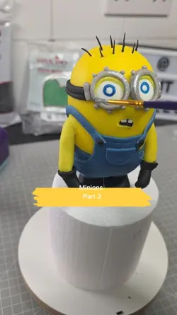 minions cake topper