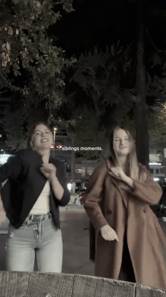 siblings moments