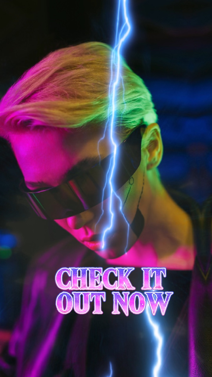 Sunglassess Product Display Black Stopmotion TikTok Style