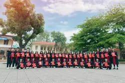 1 ảnh kỉ yếu