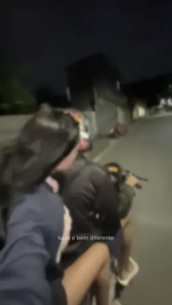tudo é bem diferente
