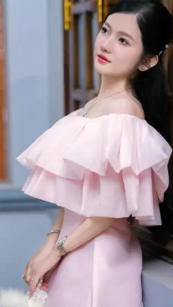 3 pics CC29423082123